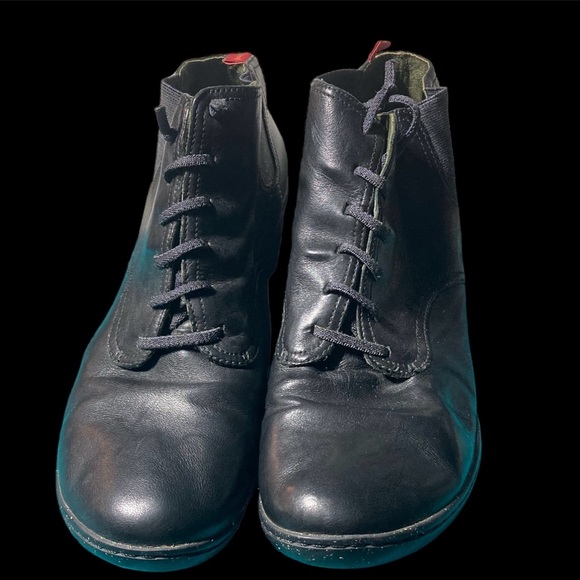 Soft black leather heeled ankle boots by Camper. Size 40-41. - Picture 8 of 9